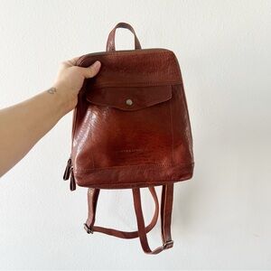 SPIKES & SPARROW | Leather Backpack in Brown | OS